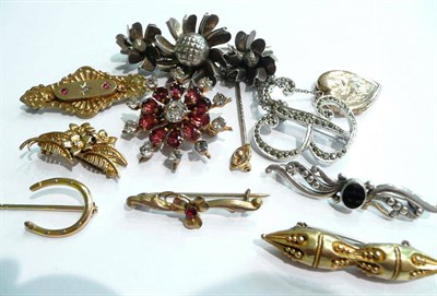 Lot 61 - Five bar brooches, three brooches, two stick pins and a locket