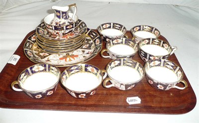 Lot 90 - A Royal Crown Derby witches Japan pattern tea service, eighteen pieces