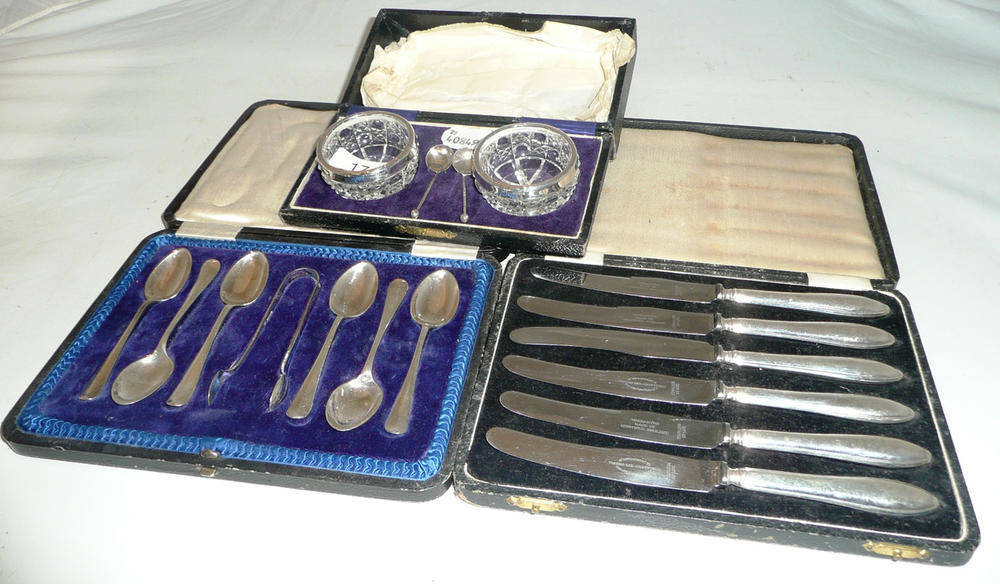Lot 174 - Pair of cased cut glass and silver mounted salts, silver teaspoons with tongs and six silver...