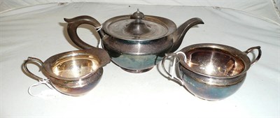 Lot 197 - An Irish silver three piece tea set, 1918, 37oz approximate weight
