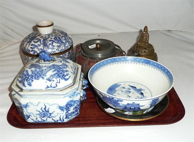 Lot 230 - Six assorted pieces of Chinese ceramic and metalware