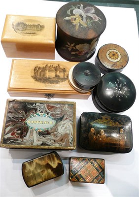 Lot 272 - Two Mauchline ware boxes, assorted papier mache snuffs and trinket boxes etc