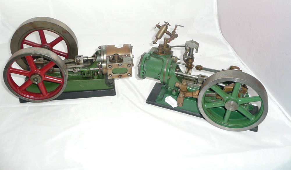 Lot 1048 - A Stuart No.9 Horizontal Stationary Steam Engine, in steel and brass, finished in green, with...