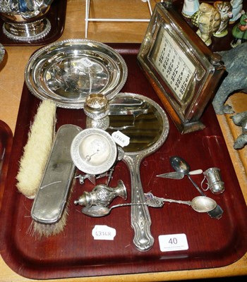 Lot 40 - Small quantity of silver, including silver plate, desk calendar, mirror and spoons etc