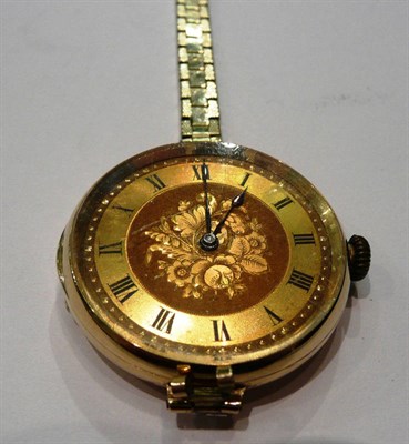 Lot 212 - A lady's wristwatch stamped 18c