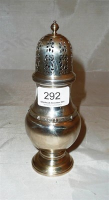 Lot 292 - A silver sugar sifter, 5.74oz