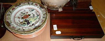 Lot 337 - An artists hinged box, eight Wedgwood soup bowls decorated with flowers and two Ironstone plates