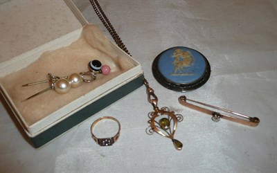 Lot 449 - Quantity of jewellery, eight items including pair of earrings