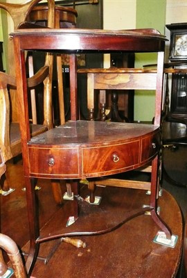 Lot 550 - Georgian mahogany corner washstand