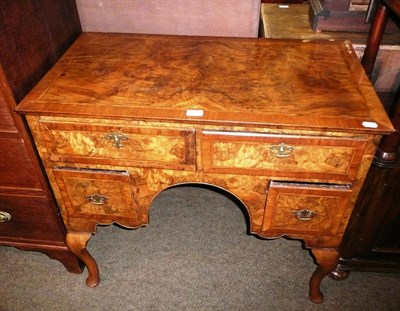 Lot 576 - Walnut lowboy