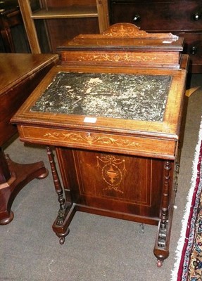 Lot 607 - Edwardian rosewood Davenport