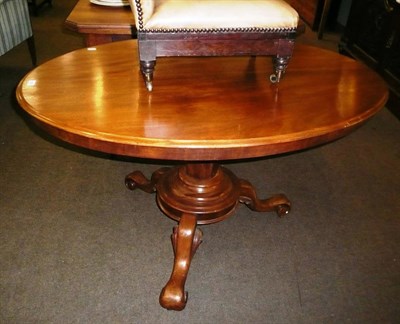 Lot 646 - Victorian mahogany loo table