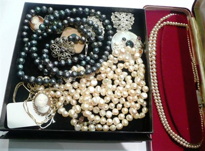 Lot 73 - A quantity of costume jewellery including a two colour gold bracelet