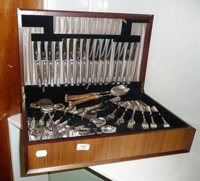 Lot 108 - Canteen of plated cutlery and oddments