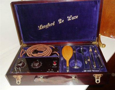 Lot 110 - A cased Langford de Luxe electric frequency set