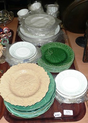 Lot 171 - Royal Worcester Allegro pattern dinner service, Wedgewood and other leaf design plates on two trays