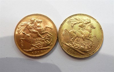 Lot 224 - A Victorian gold sovereign 1890 and a George V gold sovereign 1910