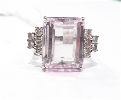 Lot 235 - A 14ct white gold kunzite and diamond ring