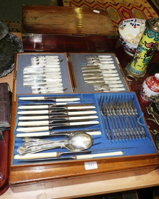 Lot 335 - An oak cased canteen of plated cutlery, a cased set of plated dessert knives and forks, a set...