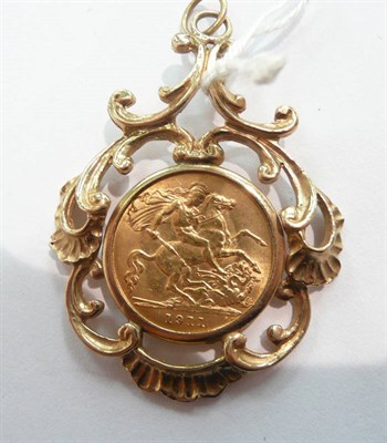 Lot 361 - Half sovereign pendant