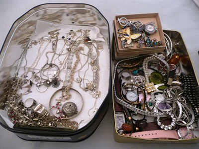 Lot 437 - A quantity of silver jewellery and a quantity of costume jewellery