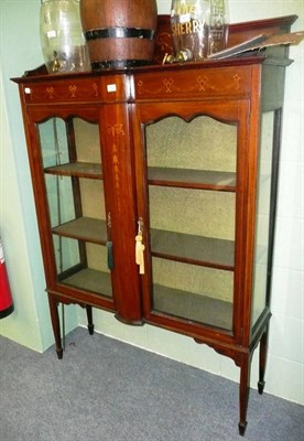 Lot 512 - An Edwardian inlaid mahogany display cabinet