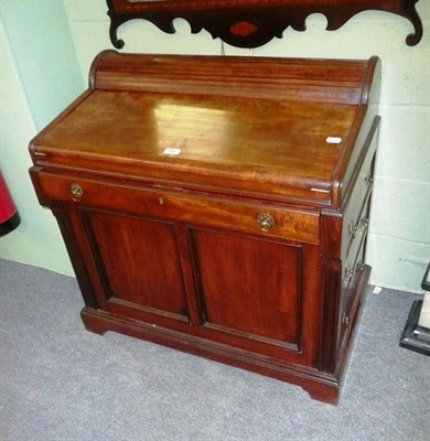 Lot 666 - Small roll-top desk