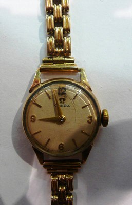 Lot 285 - 9ct gold ladies Omega wristwatch