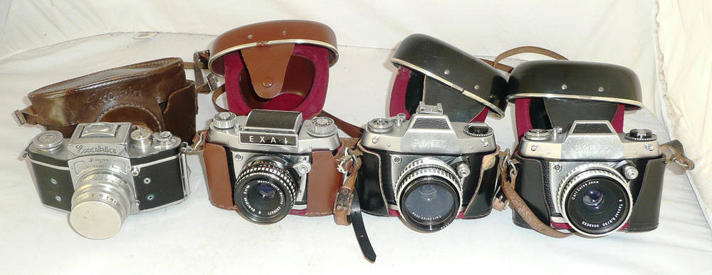 Lot 1112 - An Ihagee Kine Exakta I SLR Camera No.520955, pre-war model, in chrome with black leather trim,...