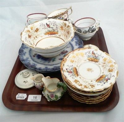 Lot 16 - A tray of tea wares