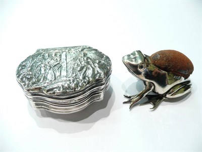 Lot 113 - Silver frog pin cushion and an embossed silver snuff box