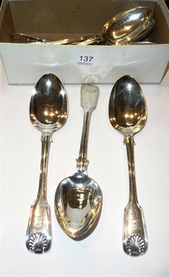 Lot 137 - Twelve silver tablespoons, 32oz