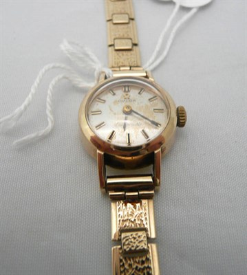 Lot 260 - A 9ct gold ladies watch