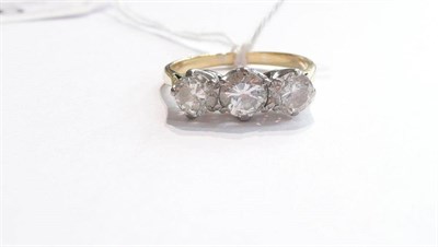 Lot 90 - A three stone diamond ring