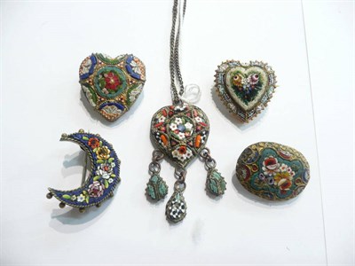 Lot 104 - Four micro-mosaic brooches and a pendant