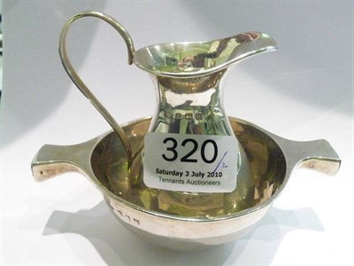 Lot 320 - Silver quaiche and a silver cream jug