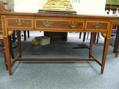 Lot 581 - Edwardian mahogany desk