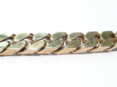 Lot 31 - A 9 carat gold curb bracelet