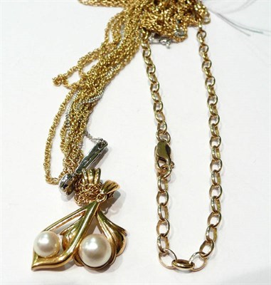 Lot 45 - 9 carat gold chains, bracelets, an anklet, pendants etc