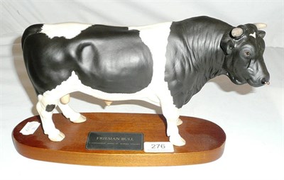 Lot 276 - Beswick figure of a Friesian bull (matt glaze)