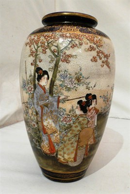 Lot 289 - A Satsuma vase