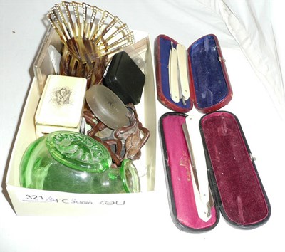 Lot 321 - Hair ornament and a box of sundries, etc including a plated box