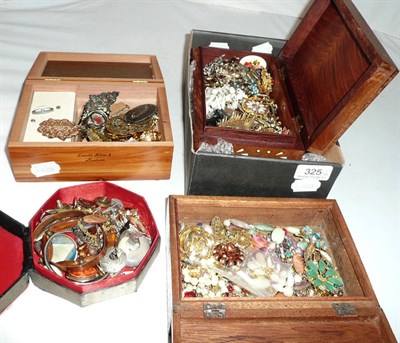 Lot 325 - A small quantity of scent bottles and four boxes of jewellery