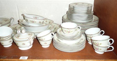 Lot 385 - An extensive Noritake dinner and tea service