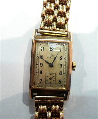 Lot 404 - 9 carat gold gentleman's wristwatch