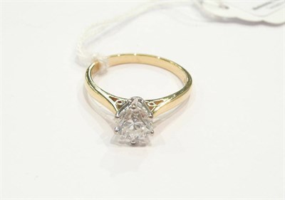 Lot 436 - A single stone diamond gold ring approx. 0.70cts