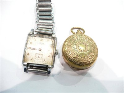 Lot 472 - Watch and sovereign case