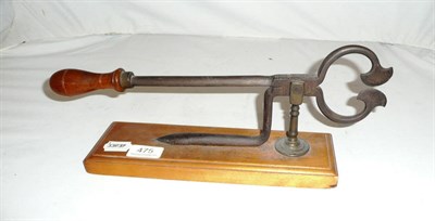 Lot 475 - Pair of sugar cutters