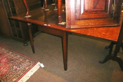 Lot 574 - 19th century drop leaf table