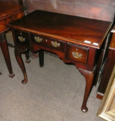 Lot 608 - Georgian lowboy